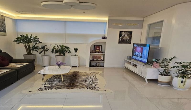 김해 로엠 릴렉싱테라피 실내